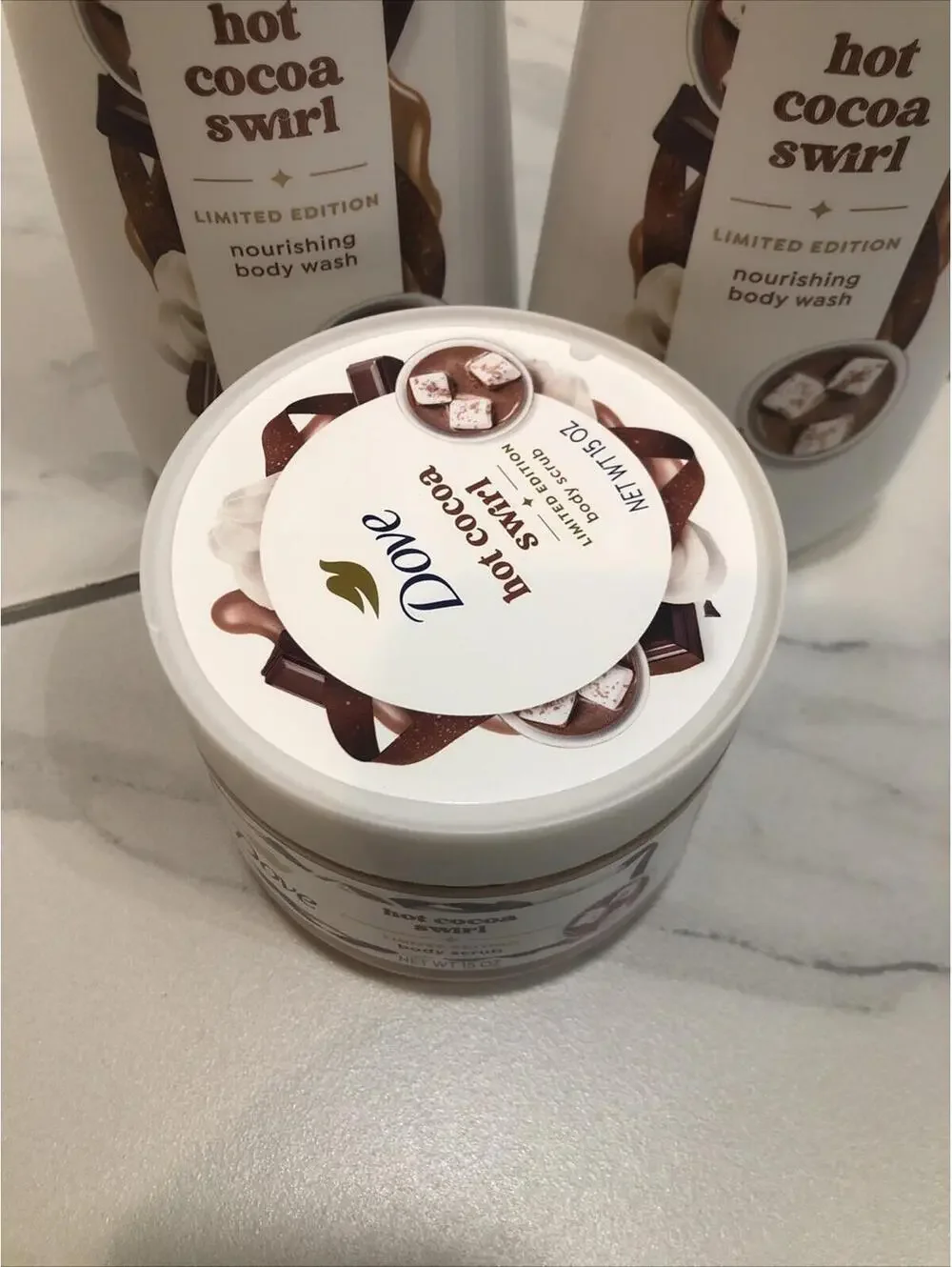 Dove Limited Edition Holiday Treat‎ 2 Body Wash Hot Cocoa Swirl 20oz 15oz Scrub